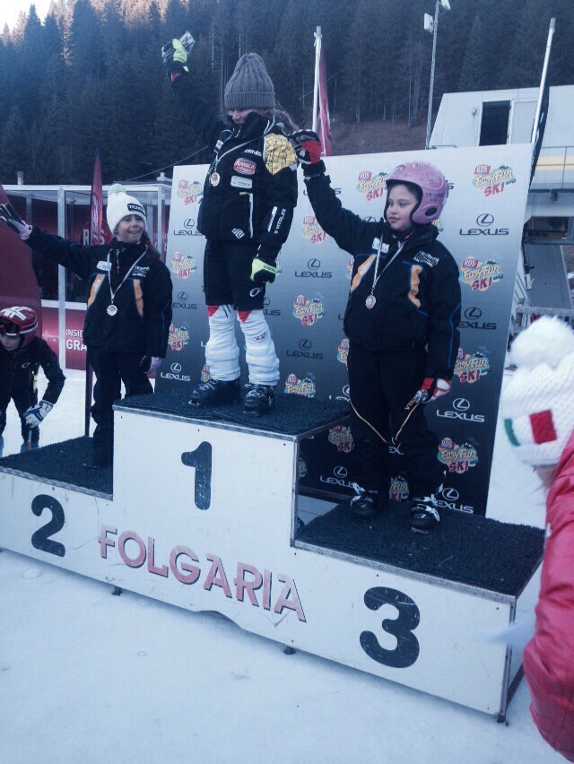 Grande divertimento alla gara Easy fun Ski