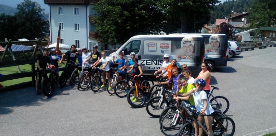 Ragazzi/Allievi impegnati nella tre giorni di atletica a Lavarone