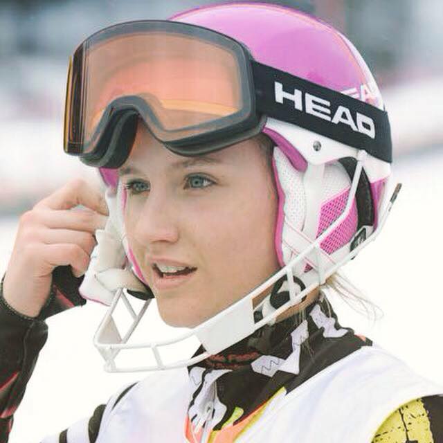 BRAVA CATERINA!!! …. CARATTERE!!! E’ DI BRONZO.